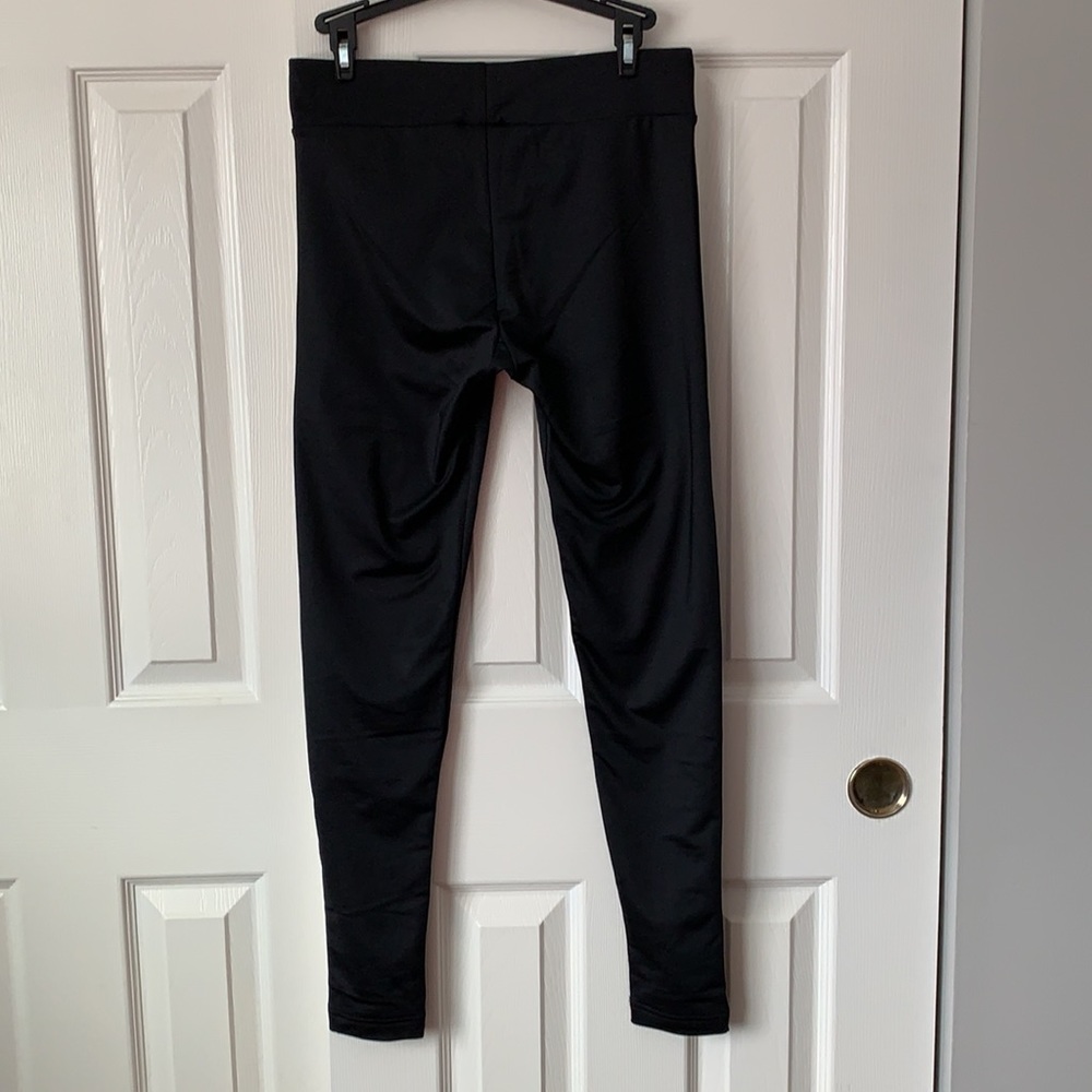 Like new adidas Midrise leggings with logo on leg and hip M - Picture 5 of 5